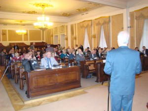 prof. MUDr. Pavel Kalvach, CSc., který konferenci moderoval, vítá přítomné