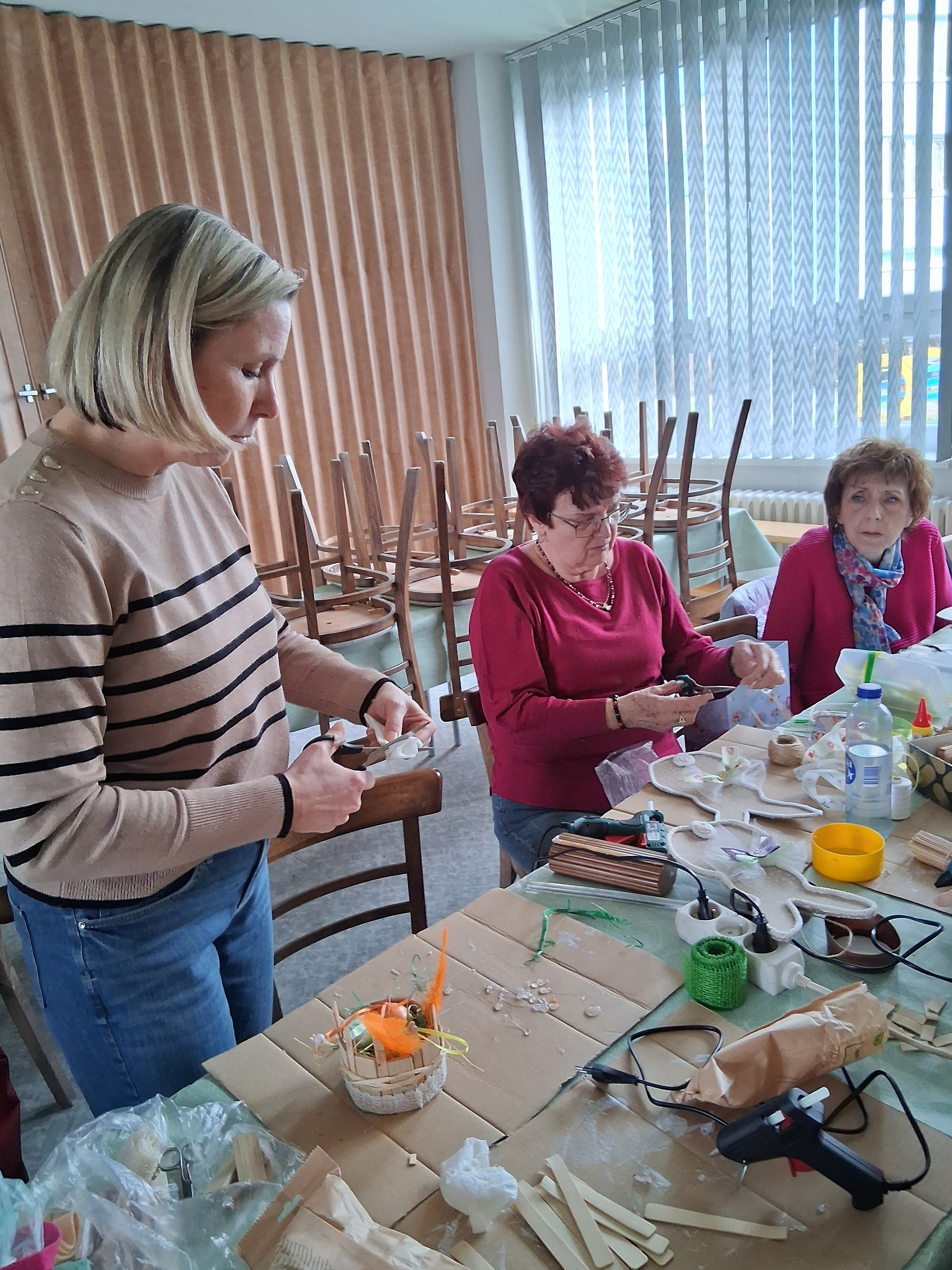 <a onclick="javascript:pageTracker._trackPageview('/downloads/wp-content/uploads/2026/03/20260324_153017.jpg');"  href="https://www.rscr.cz/wp-content/uploads/2026/03/20260324_153017.jpg"><img class="alignnone size-medium wp-image-27921" title="20260324_153017" src="https://www.rscr.cz/wp-content/uploads/2026/03/20260324_153017-300x225.jpg" alt="" width="300" height="225" />&hellip;</a>
V klubovně Sdružení zdravotně postižených Strakonice proběhlo kreativní tvoření, na kterém se připravovaly se dekorace