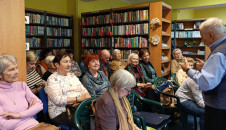 <a onclick="javascript:pageTracker._trackPageview('/downloads/wp-content/uploads/2026/04/IMG_20260404_135008.jpg');"  href="https://www.rscr.cz/wp-content/uploads/2026/04/IMG_20260404_135008.jpg"><img class="alignnone size-medium wp-image-28003" title="IMG_20260404_135008" src="https://www.rscr.cz/wp-content/uploads/2026/04/IMG_20260404_135008-300x180.jpg" alt="" width="300" height="180" />&hellip;</a>
Za knihou se vydali členové Klubu učitelů seniorů Havířova do míst známých a nejpovolanějších –