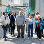 před klinikou před klinikou
