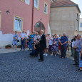 Senioři z Loun navštívili Třebenice <a onclick="javascript:pageTracker._trackPageview('/downloads/wp-content/uploads/2026/09/8662e0c6-3260-481e-a9fc-025570f5d811.jpeg');" href="https://www.rscr.cz/wp-content/uploads/2026/09/8662e0c6-3260-481e-a9fc-025570f5d811.jpeg"><img class="alignnone size-medium wp-image-29327" title="8662e0c6-3260-481e-a9fc-025570f5d811" src="https://www.rscr.cz/wp-content/uploads/2026/09/8662e0c6-3260-481e-a9fc-025570f5d811-300x225.jpeg" alt="" width="300" height="225" /></a>
Senioři z Loun ze spolku Pomoc bližnímu navštívili klášter v Třebenicích. T<strong>řebenická fara prošla …</strong>