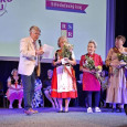 <a onclick="javascript:pageTracker._trackPageview('/downloads/wp-content/uploads/2026/09/Babička-roku-2026-Kladno-vyhlášení.jpg');"  href="https://www.rscr.cz/wp-content/uploads/2026/09/Babička-roku-2026-Kladno-vyhlášení.jpg"><img class="alignnone size-medium wp-image-29422" title="Babička roku 2026 Kladno vyhlášení" src="https://www.rscr.cz/wp-content/uploads/2026/09/Babička-roku-2026-Kladno-vyhlášení-300x252.jpg" alt="" width="300" height="252" />&hellip;</a>
V zaplněném sále Kina Sokol Kladno proběhla současně hned dvě krajská kola Babičky roku 2026.